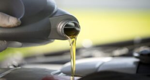 Waspada! Ini Dampak Merusak Jika Anda Telat Ganti Oli Mesin Motor Matic